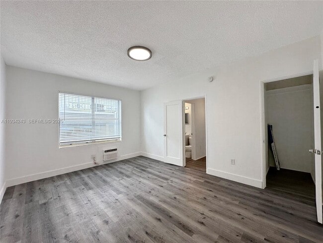 Building Photo - 900 Jefferson Ave