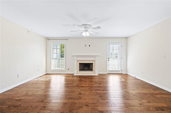 Building Photo - 4140 Riverlook Pkwy SE