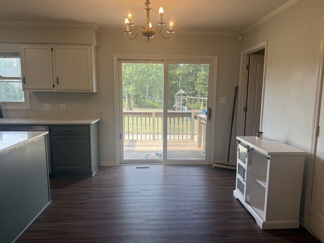 Building Photo - 2 Bedroom Home In Stokesdale - Northwest School District!