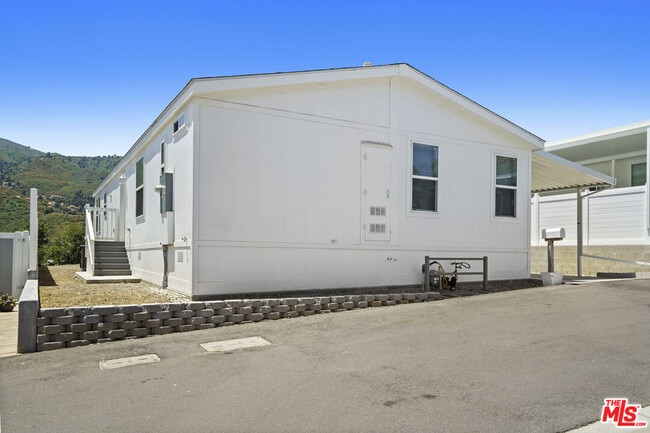 Building Photo - 30473 Mulholland Hwy