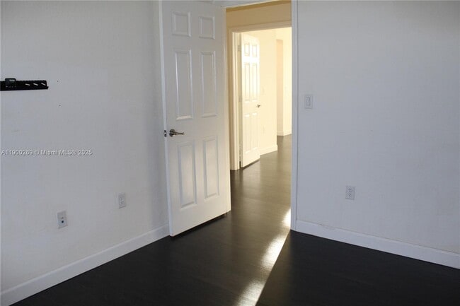 Building Photo - 25096 SW 118th Ave