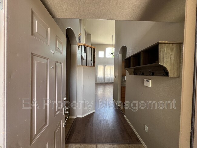Building Photo - 1013 Toscana Dr SE