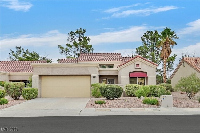 Primary Photo - 2832 Dry Plains Dr