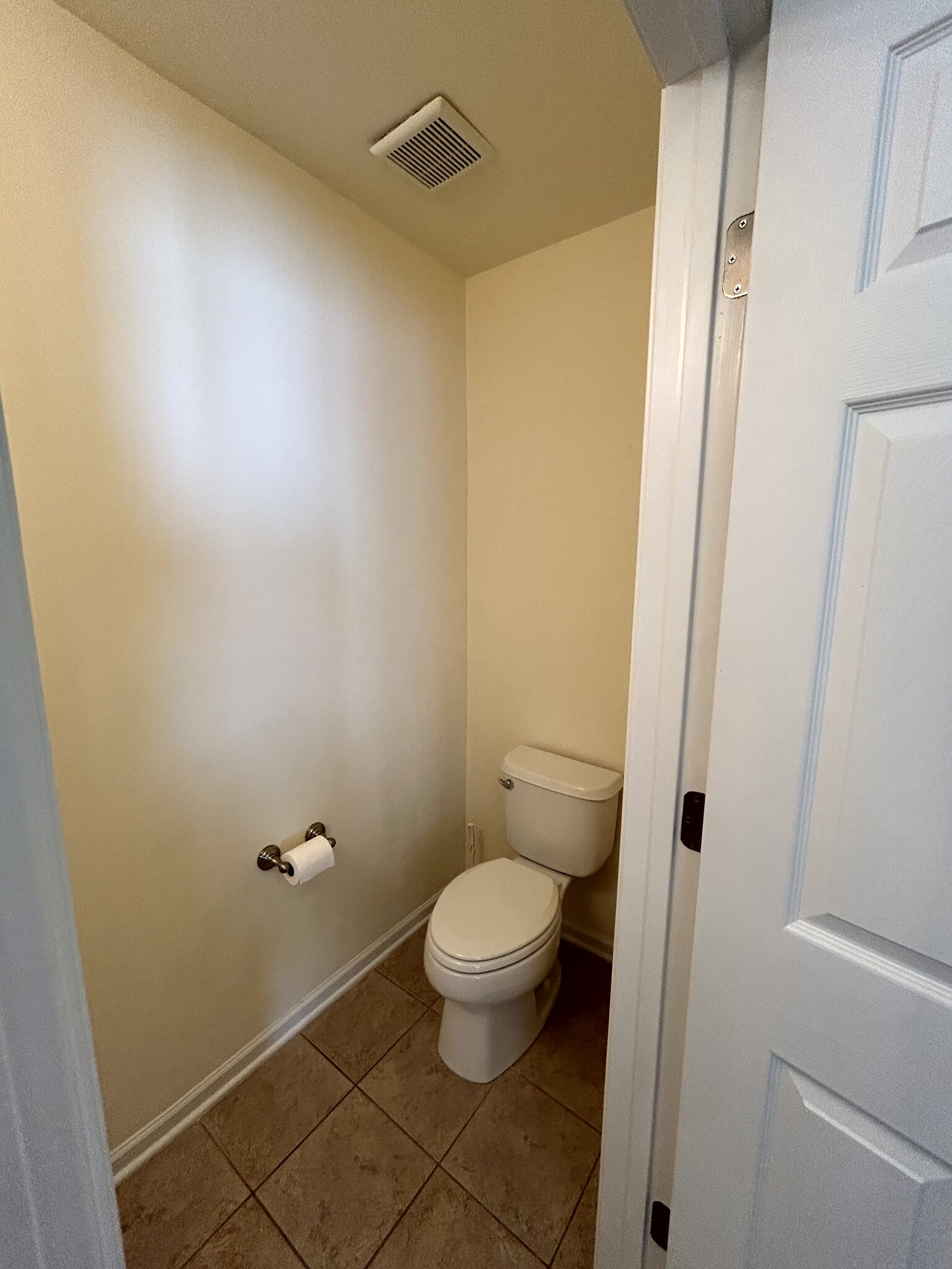 Building Photo - 122 Sonata Cir