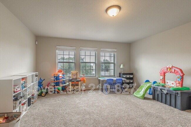 Building Photo - 170 Bentwood Ranch Dr