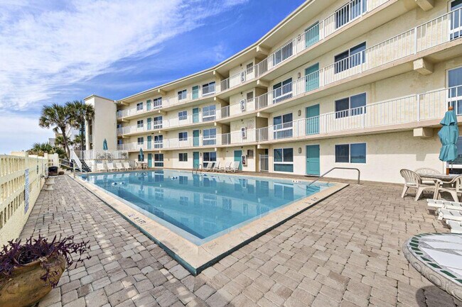 Building Photo - 667 Nautilus Ct