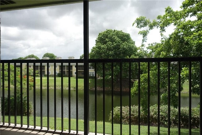 Building Photo - 4088 N Pine Island Rd