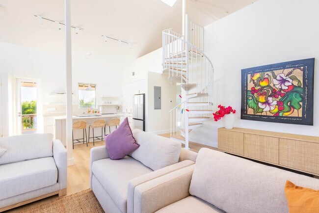 Building Photo - 18954 Acosta Rd