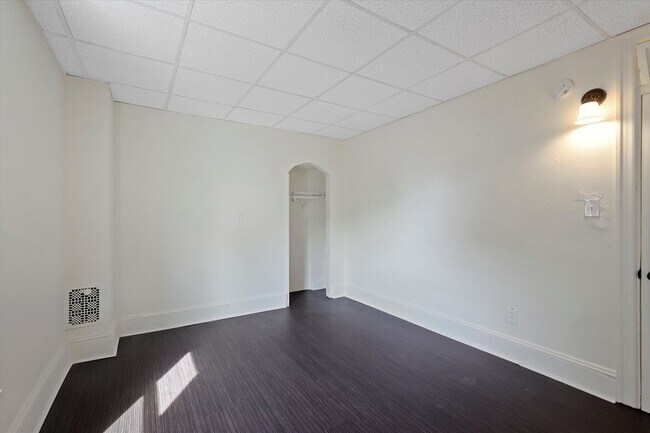 Building Photo - Coming Soon! Beautiful 5 Bedroom, 1.5 Bath...
