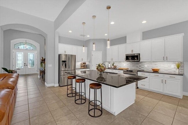 Building Photo - 13818 Moonstone Canyon Dr