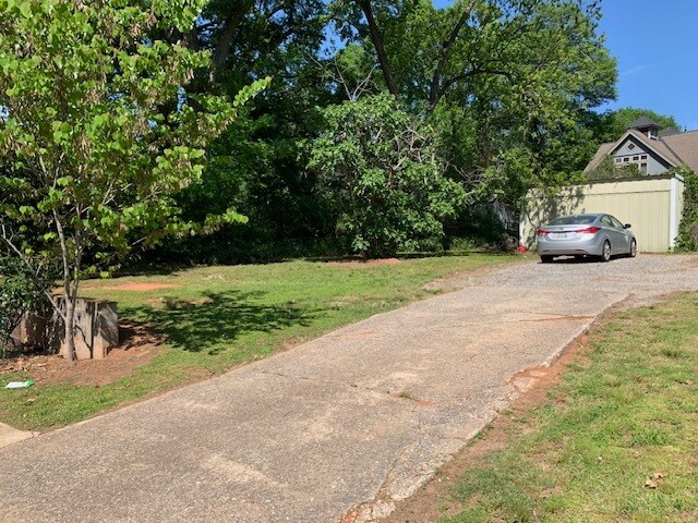 Building Photo - 142 Hiawassee Ave