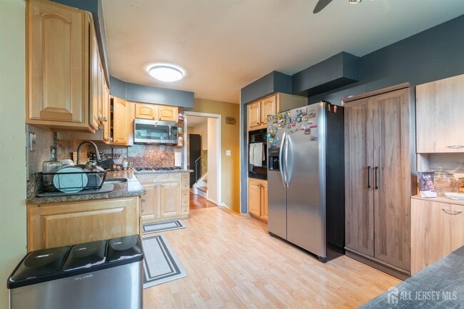 Building Photo - 4 Oakey Dr
