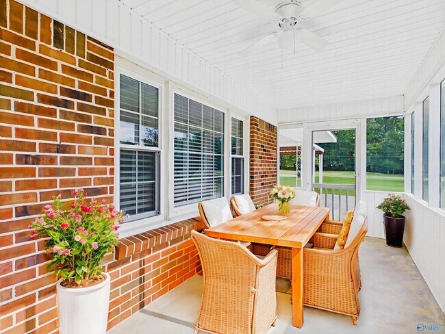 Building Photo - 9234 Segers Rd