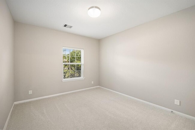 Building Photo - 30111 Saw Oaks Dr