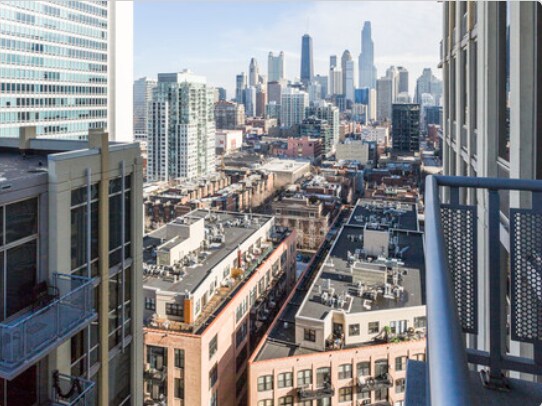 Balcony City View (Unit 1704) - 700 N Larrabee St