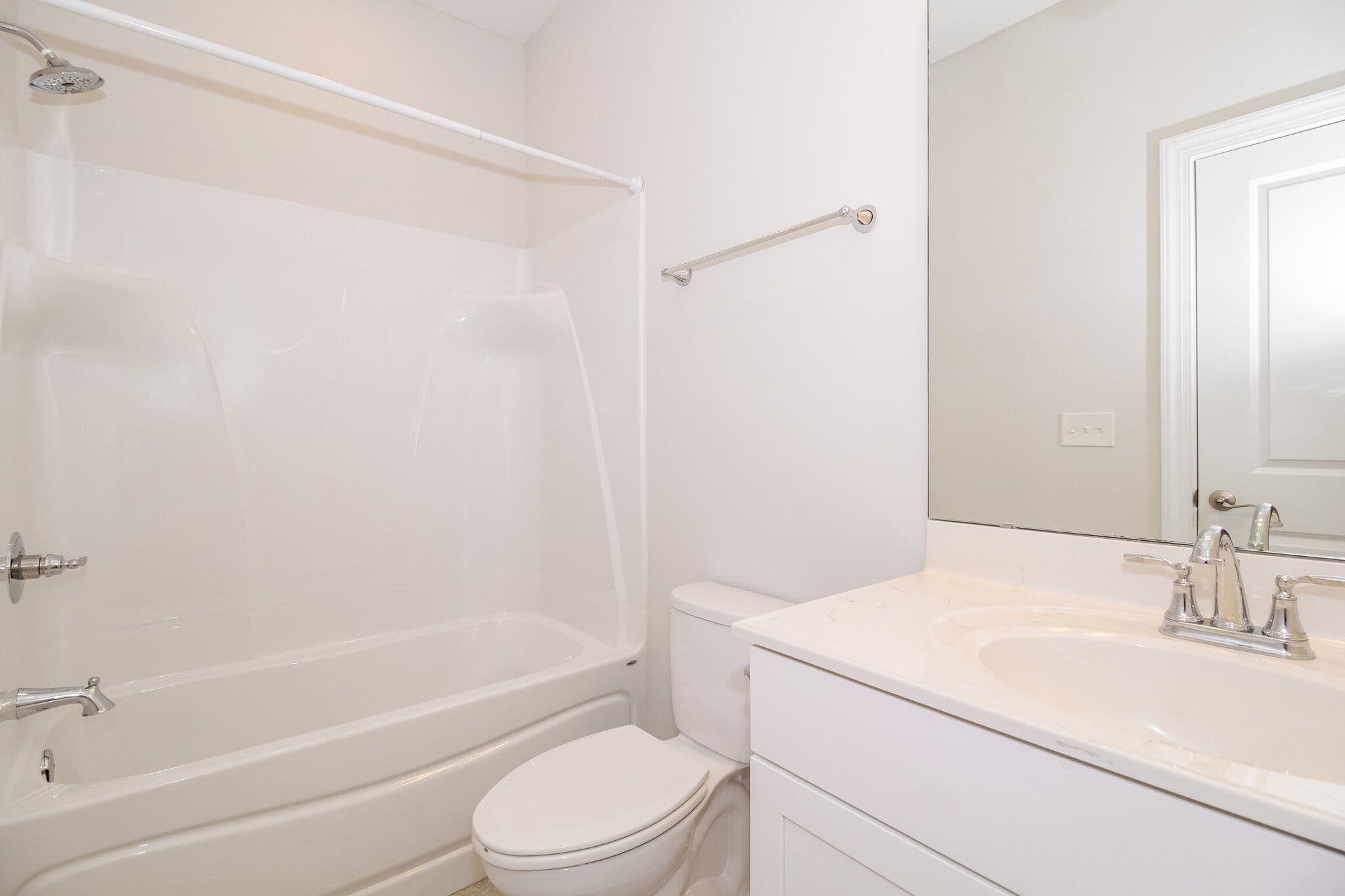 Building Photo - 200 Glenshee Ct