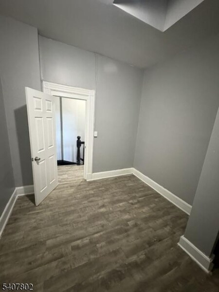 Building Photo - 197 North Ave