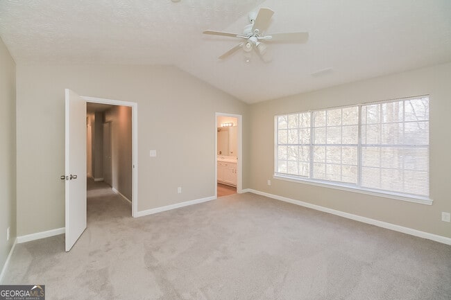 Building Photo - 177 Herscu Ct