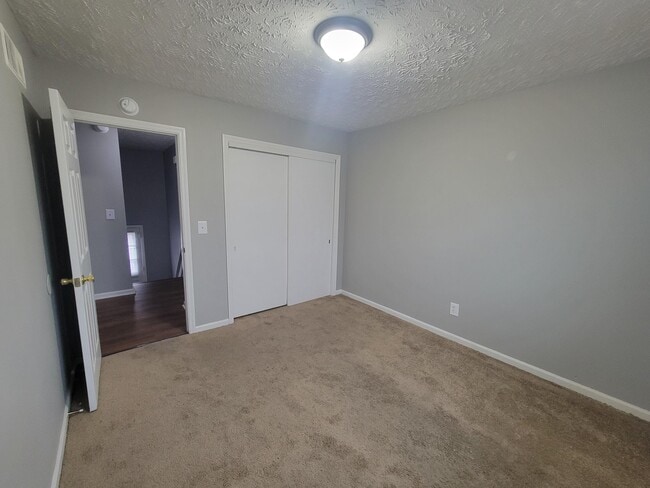 Building Photo - 413 Chapman Ct