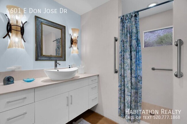 Building Photo - 4601 E Don Jose Dr