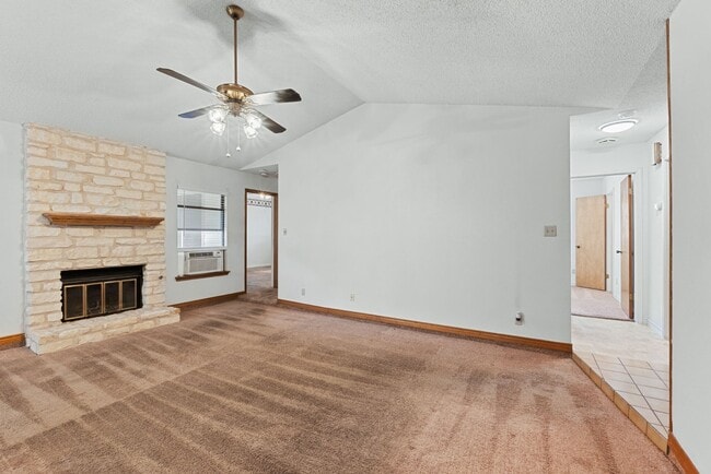 Building Photo - Heart of Pflugerville