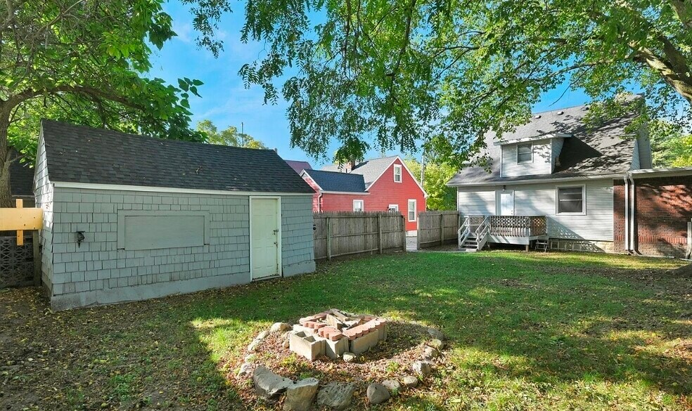 Building Photo - 1408 E Oakland Ave