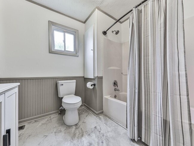 Building Photo - 22 Ohio St