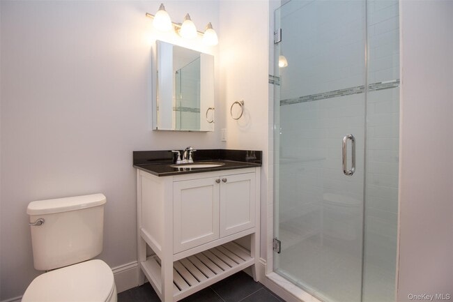 Building Photo - 3-3C Green St