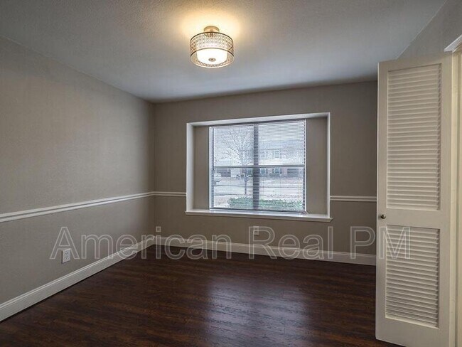 Building Photo - 3852 Westminster Dr