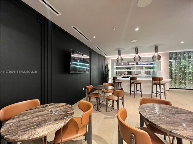 Building Photo - 1000 Brickell Plaza