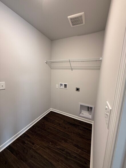 Laundry/Mudroom Area off Garage - 132 Stratman Dr