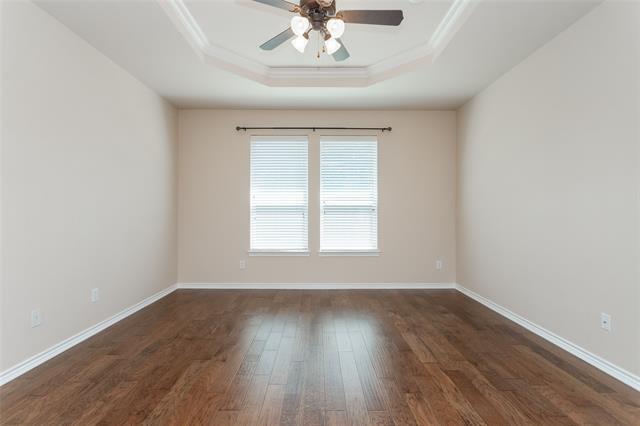 Building Photo - 653 White Rock Dr