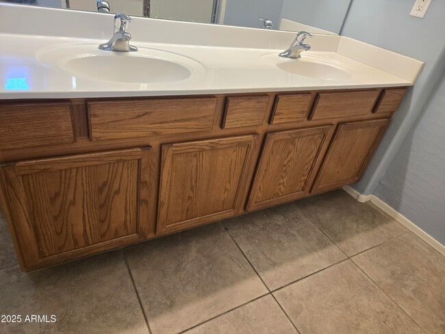 Building Photo - 16021 N 30th St