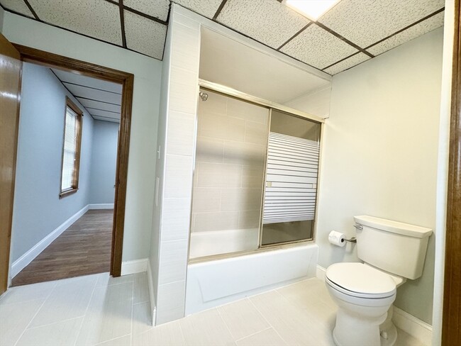 Building Photo - 17 Cedar Ct