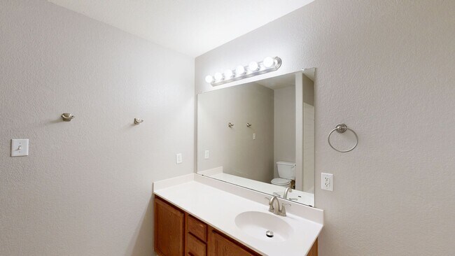 Building Photo - $2,095 FOR A GORGEOUS HOME BY FORT HOOD!