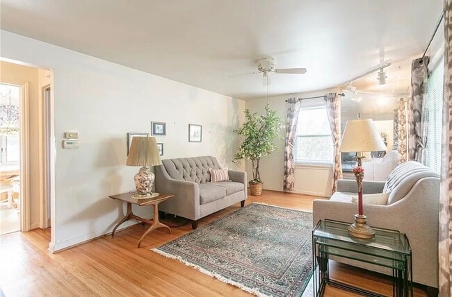 Building Photo - 26 Garden Dr