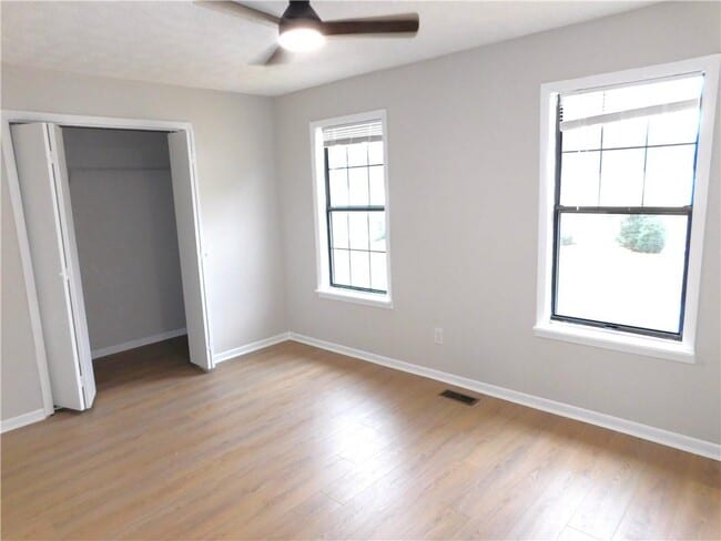 Building Photo - 3589 N Hopkins Ct