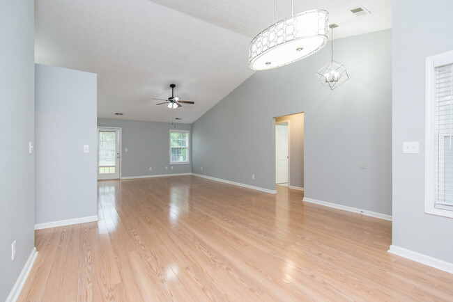 Building Photo - 281 Masterson Station Dr