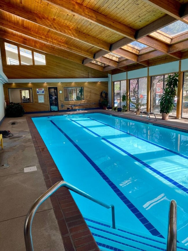 Building Photo - Furnished 2-Bedroom Condo with Great Amenities