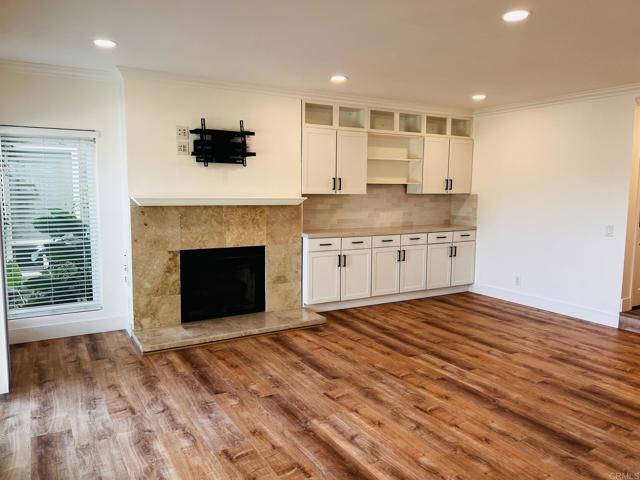 Building Photo - 4587 Cove Dr