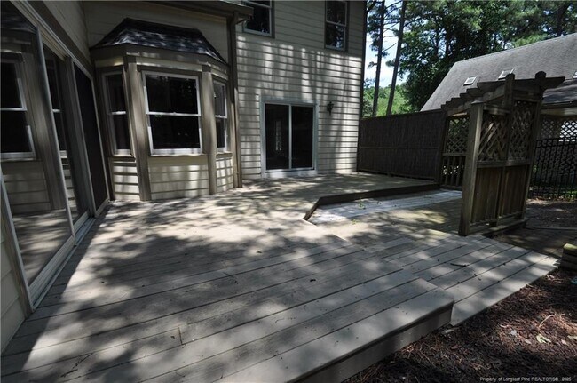 Building Photo - 6121 Chowning Ct