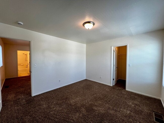 Building Photo - 1230 Sunup Dr