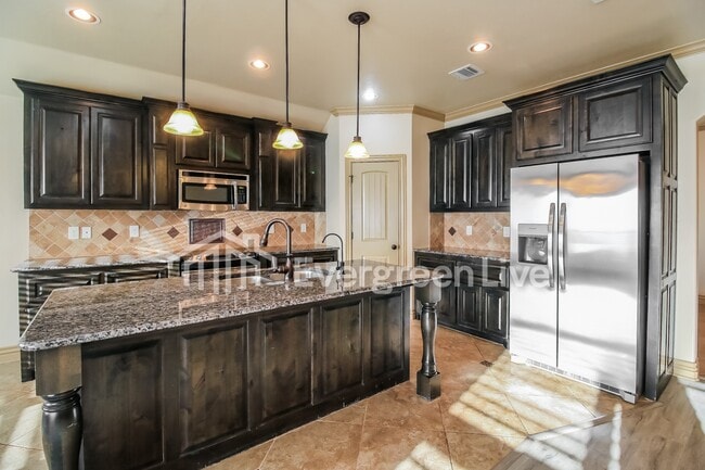 Building Photo - 6513 Bentley Dr