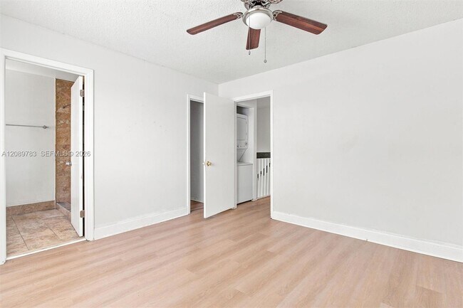 Building Photo - 17561 SW 140th Ct