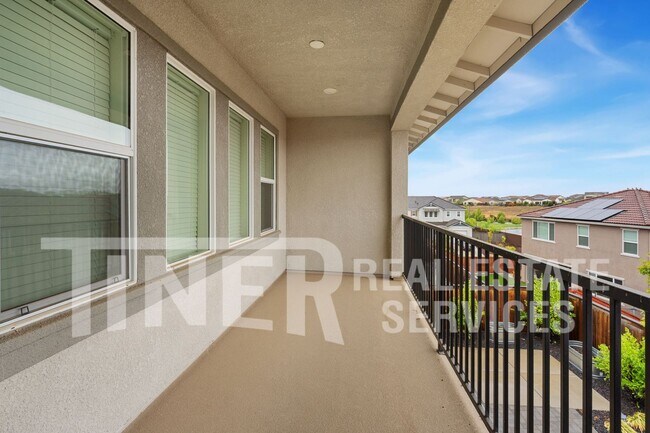 Building Photo - 4944 Covered Wagon Cir