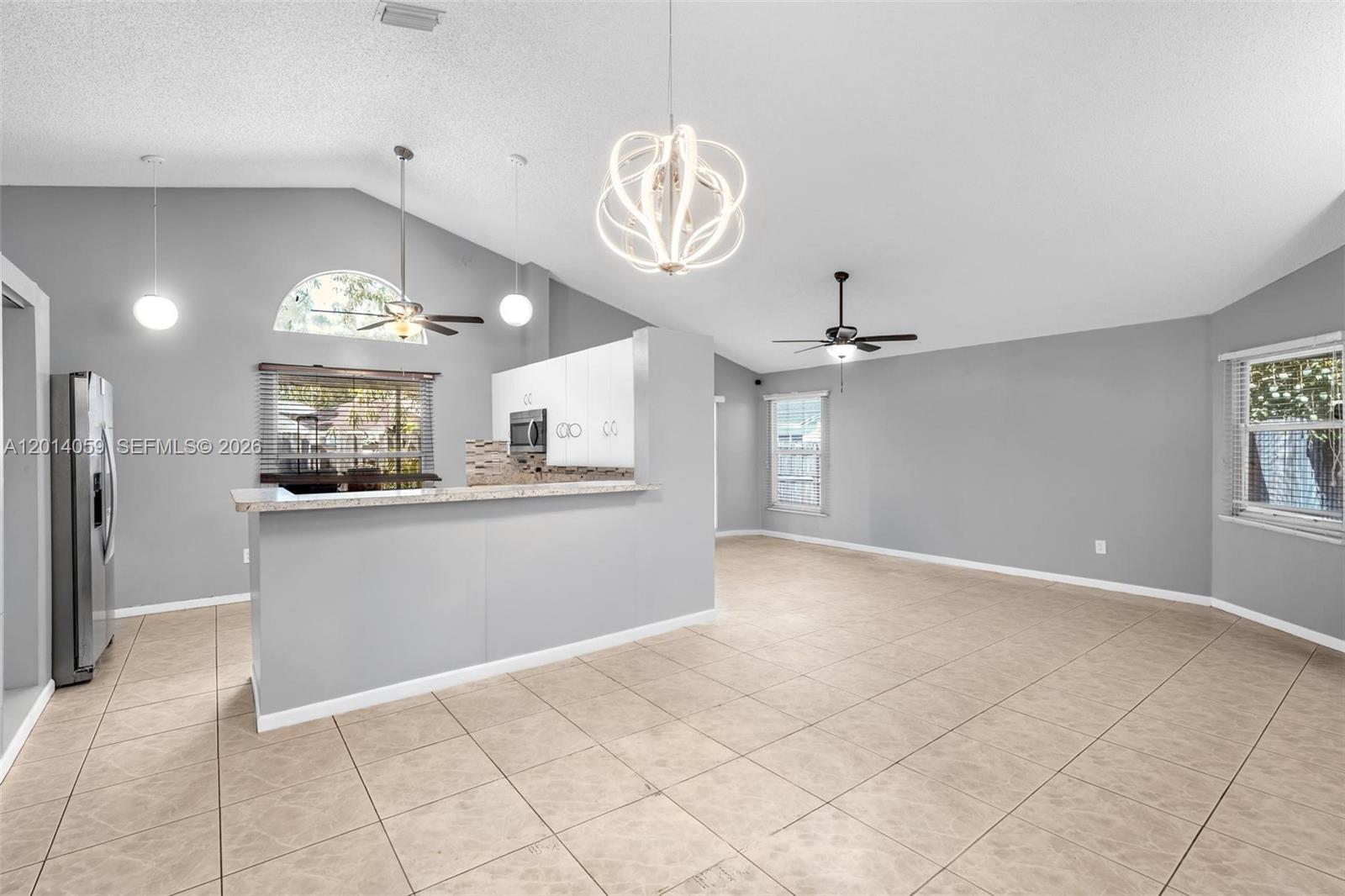 Building Photo - 1308 E Glen Oak Rd