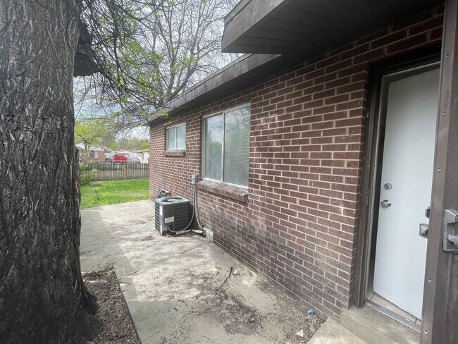 Building Photo - 1154-1156 Brooklyn Ave