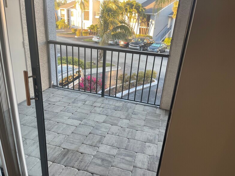 Patio - 13561 Eagle Ridge Dr