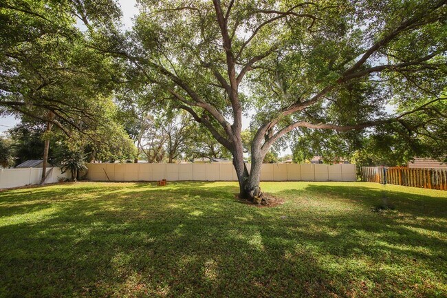Building Photo - Englewood Annual Pool Home for Rent