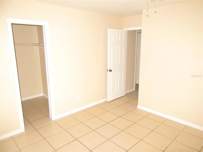 Building Photo - 22182 Peachland Blvd